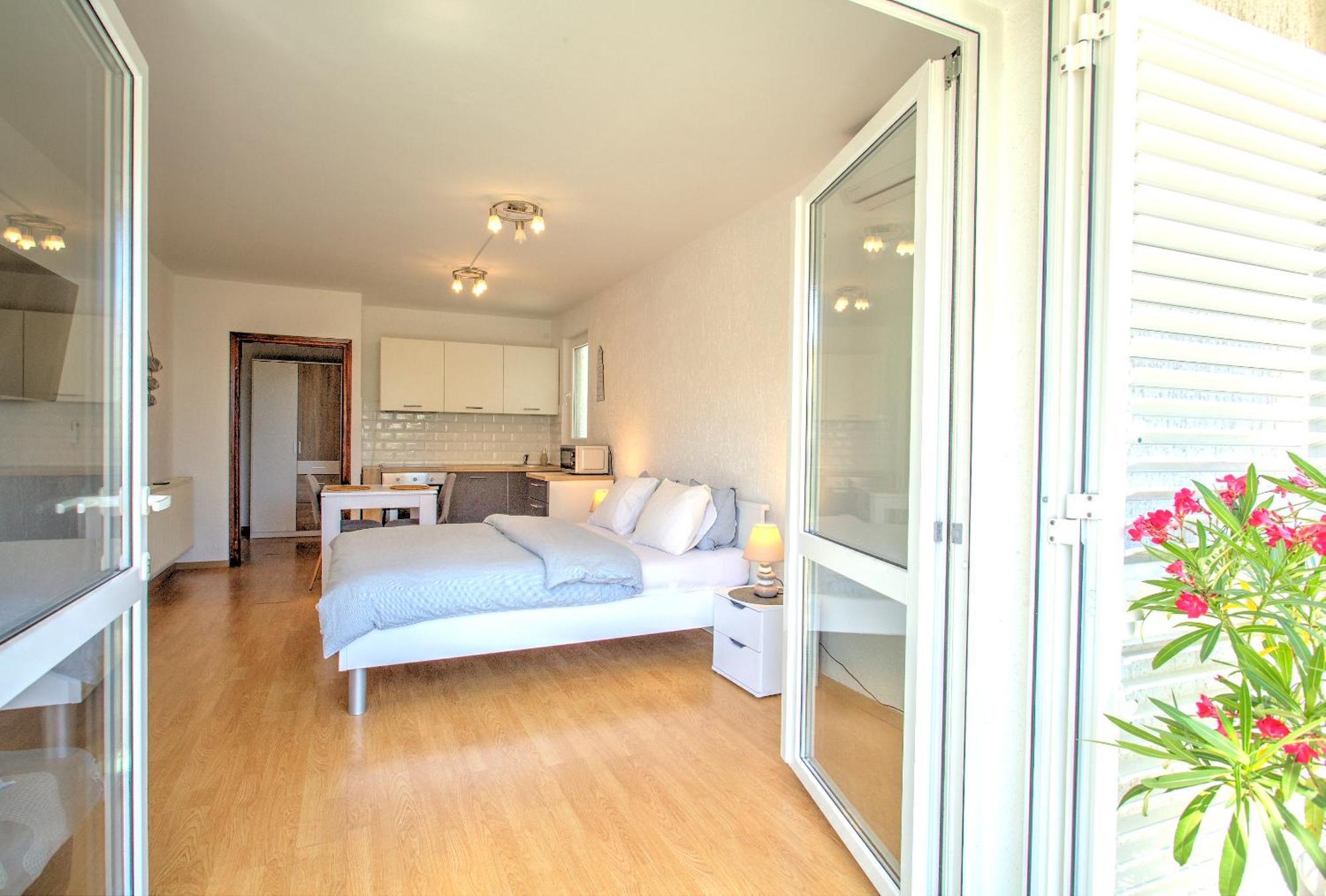 Anmarie Apartments ซริกเวนิซา ภายนอก รูปภาพ